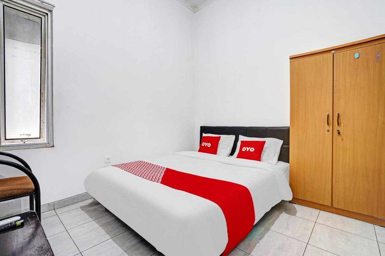 Oyo 1932 Srimahi Residence Bandung Dış mekan fotoğraf