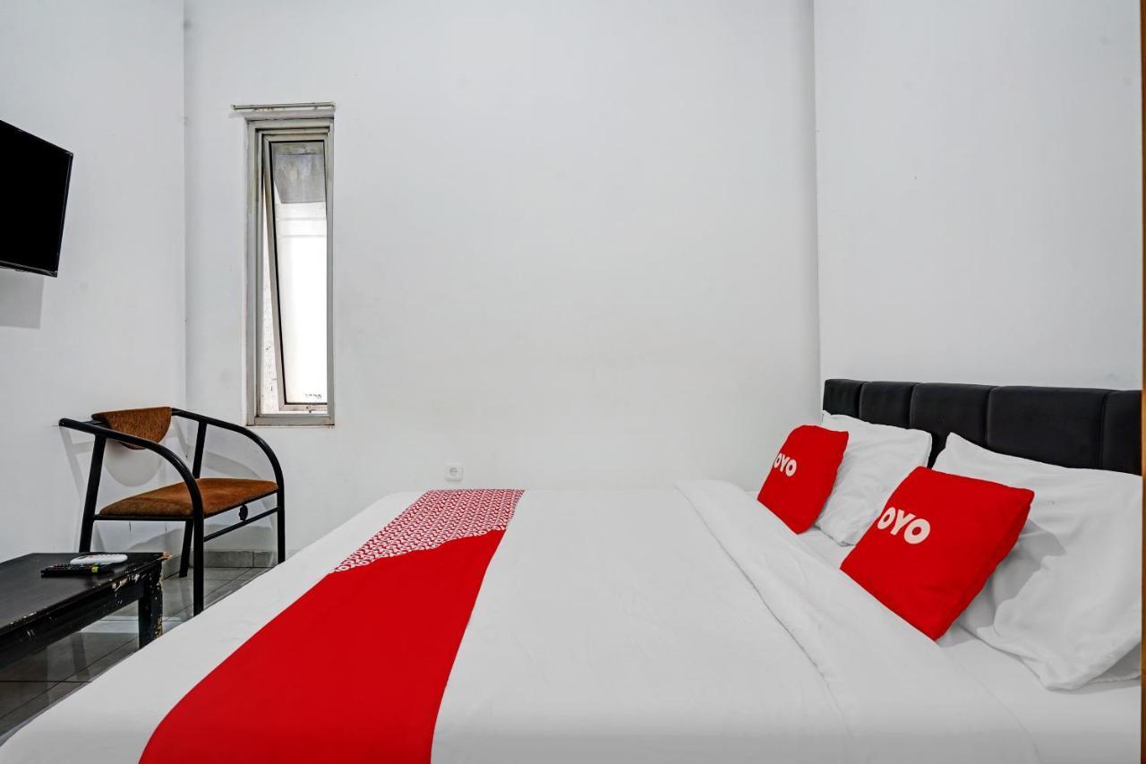 Oyo 1932 Srimahi Residence Bandung Dış mekan fotoğraf