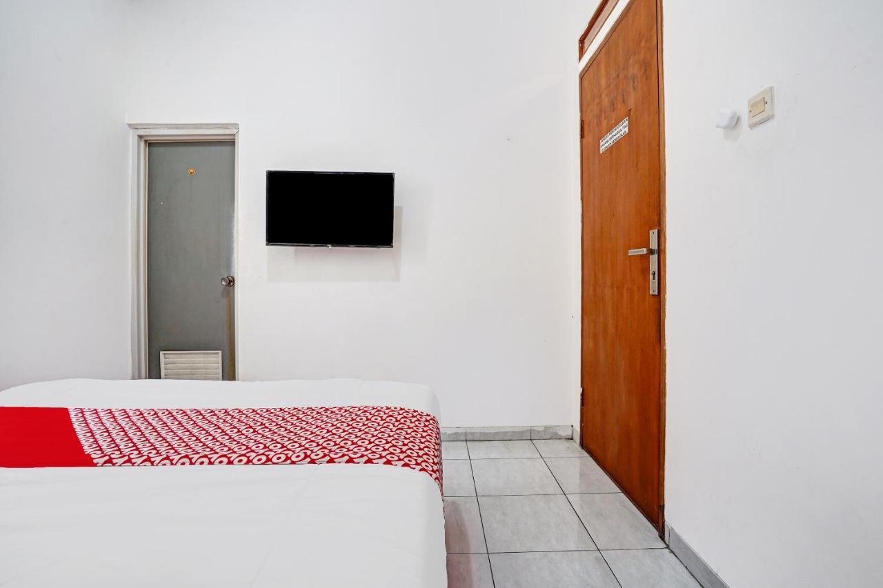 Oyo 1932 Srimahi Residence Bandung Dış mekan fotoğraf